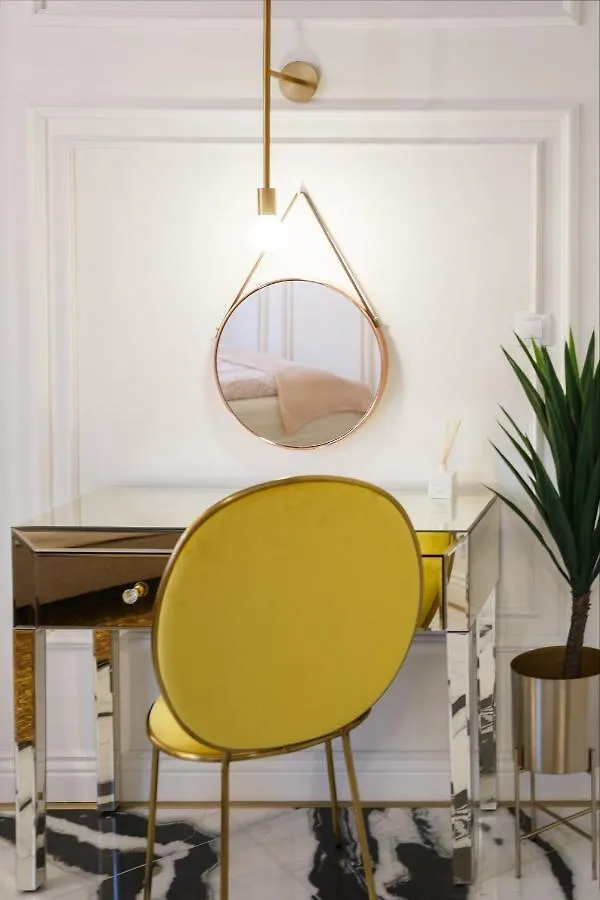 Palace Apartment By Main Station - Premier Praga Repubblica Ceca