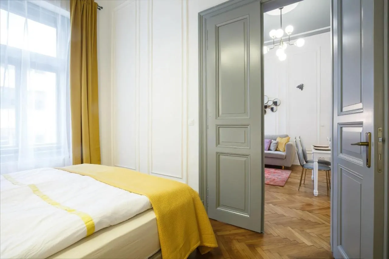 Palace Apartment By Main Station - Premier Praga