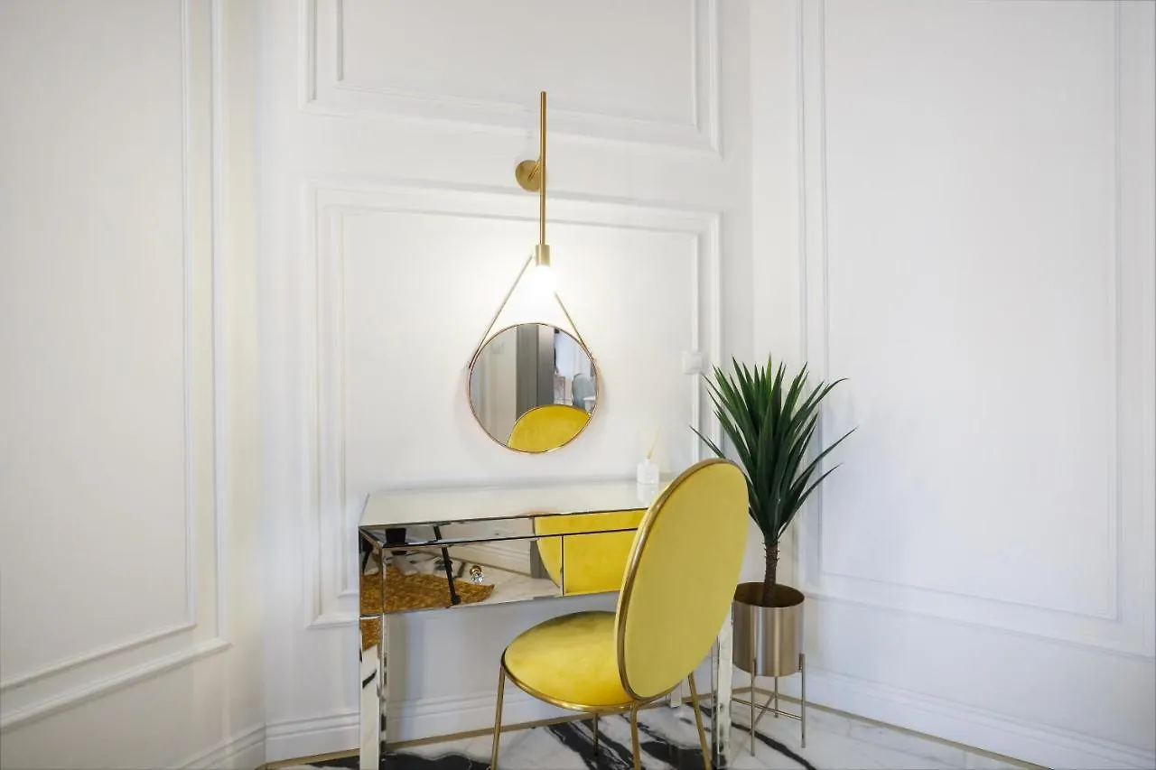 Palace Apartment By Main Station - Premier Praga Repubblica Ceca